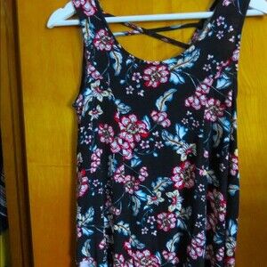 Floral Tank Top Pattern Print Sleeveless Criss Cross Back Black Pink Blue Small